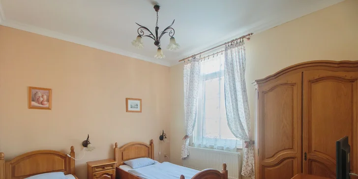 Hodit se může i SAT TV, lednička, rychlovarná konvice a bezplatné připojení na internet (Wi-Fi).