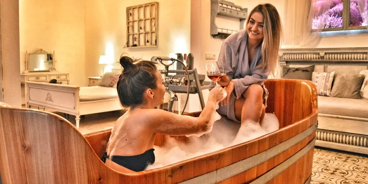 Privátní levandulová lázeň, finská sauna i občerstvení pro 2 osoby
