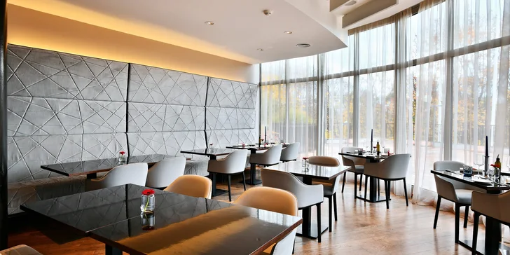 A kam za ním? Přece do italské restaurace Il Giardino Toscano. 