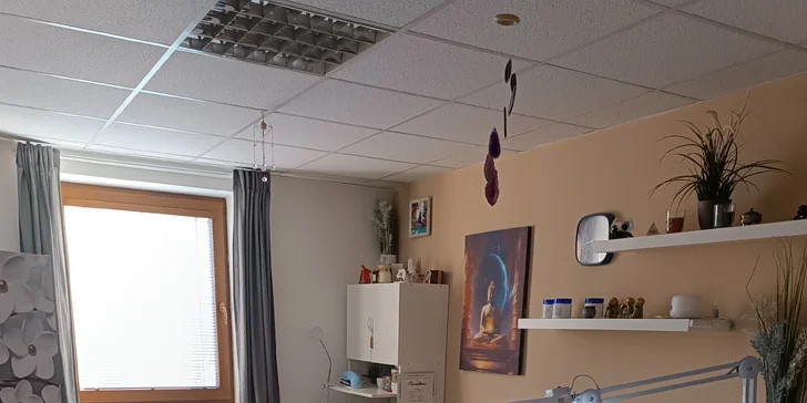 Těšte se na čištění, úpravu obočí, masáž i masku. 