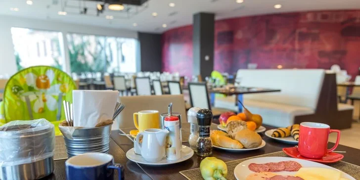 Raňajky aj večere sú podávané v blízkom hoteli Park Inn Sárvár (cca 250 m)