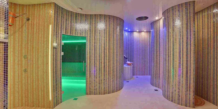 V ceně máte neomezený vstup do hotelového wellness.