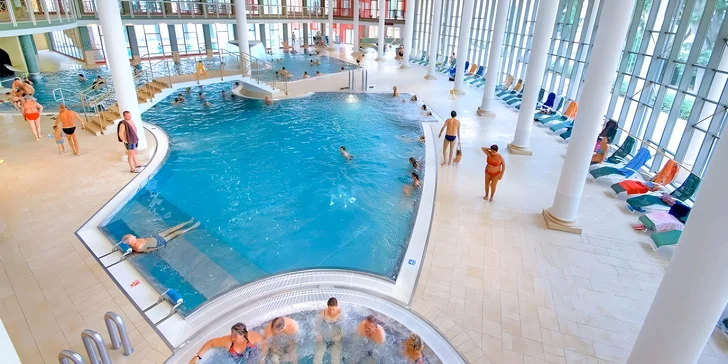 Zvolit můžete i balíček s dvouhodinovým vstupem do aquaparku Aquaforum. 