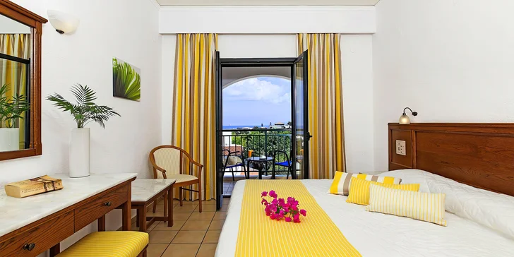 Ubytujete se v hotelu TUI SUNEO Chrissi Amoudia****.