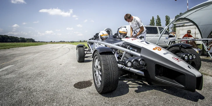Jízda včetně paliva v rychlém autě Ariel Atom 3.5 jako řidič či spolujezdec
