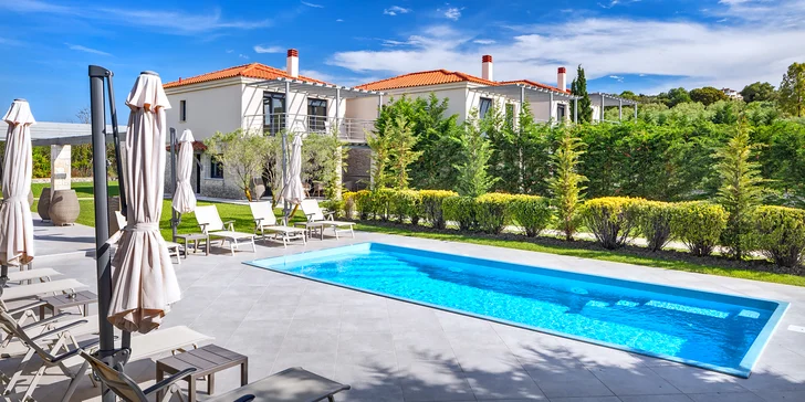 V Pohoda Villas Resort na vás čeká moderní středomořská vila, která stojí v soukromém resortu na poloostrově Chalkidiki.