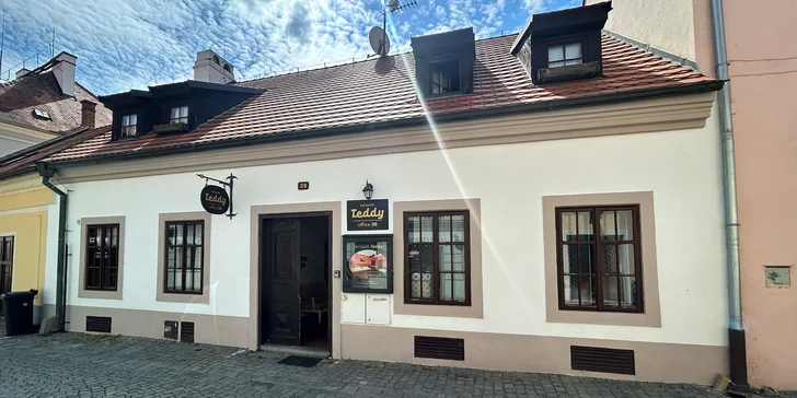 Těšte se na příjemný pokoj, pořádnou porci pohody a třeba i na turistickou kartu.