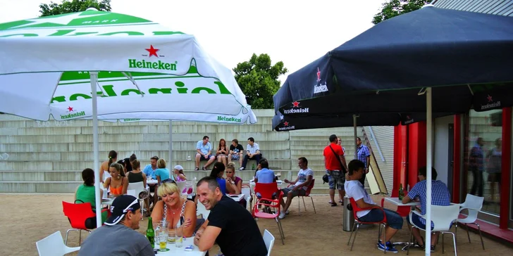 Vyberete si tu 2 nápoje z nabídky Fresh drinků.