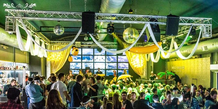 Párty v klubu: hodina vířivky, litr alkoholu podle výběru i nealko pro 5 osob
