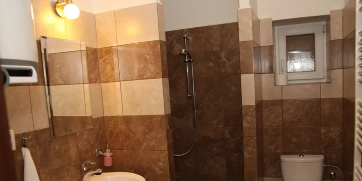 Pobyt pro 2 osoby u Adršpašských skal ve vybaveném apartmánu na 3–4 dny