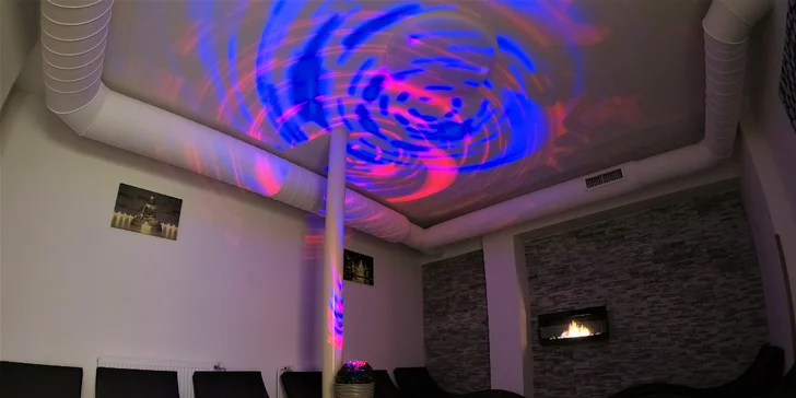 Báječný relax v oblíbeném wellness centru Böhmova s masáží nebo nápoji