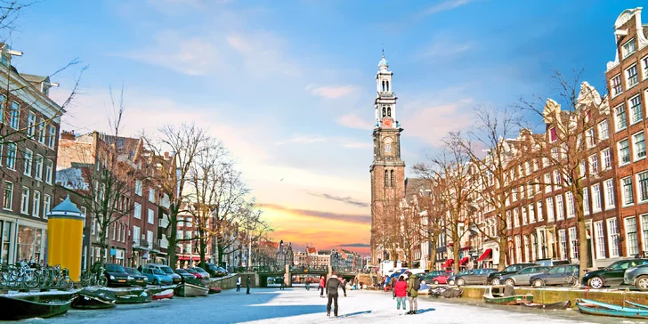 Adventní Amsterdam i Brusel: noc se snídaní, adventní trhy i Festival světel