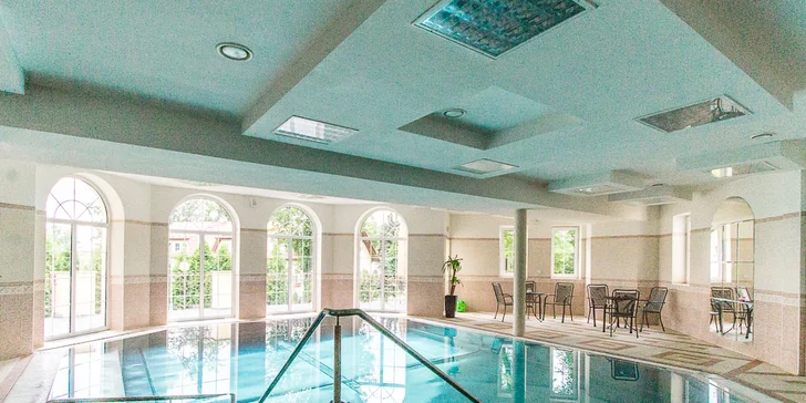 Pobyt ve 4* hotelu Eagle: luxusní ubytování, polopenze, sauna a bazén