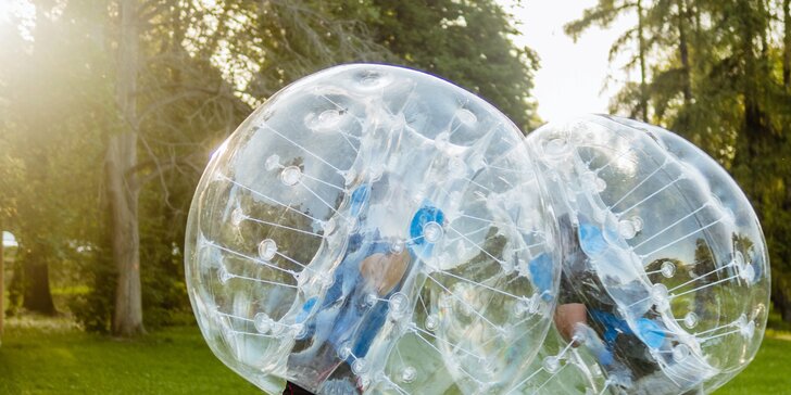 Pojďte se koulet: venkovní body zorbing i vykutálené minihry až pro 8 osob