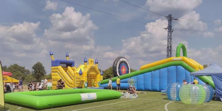 Hry bez hranic jsou zpět: 100 metrů dlouhá skluzavka, bumper balls a další