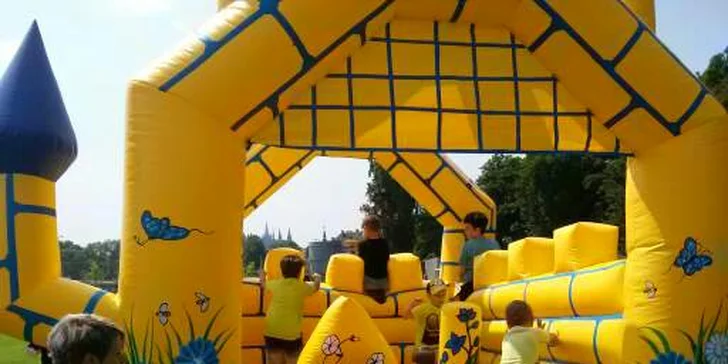 Hry bez hranic jsou zpět: 100 metrů dlouhá skluzavka, bumper balls a další