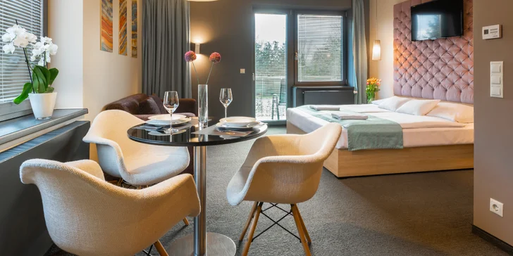 Onyx****Luxury