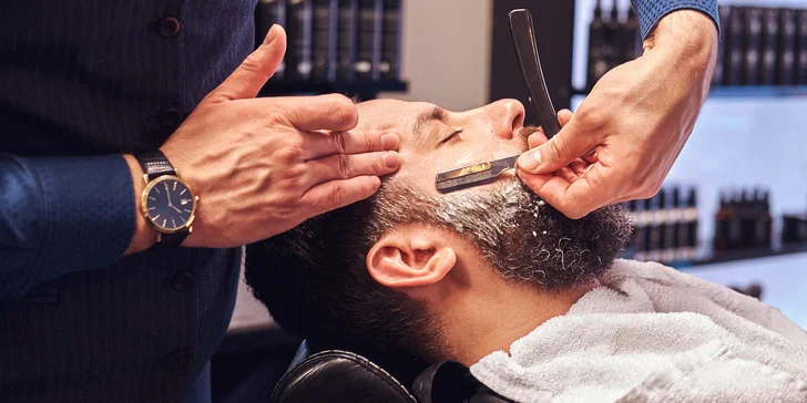 Darujte pánům péči i relax: Střih nebo holení v The Hipster Barbershopu