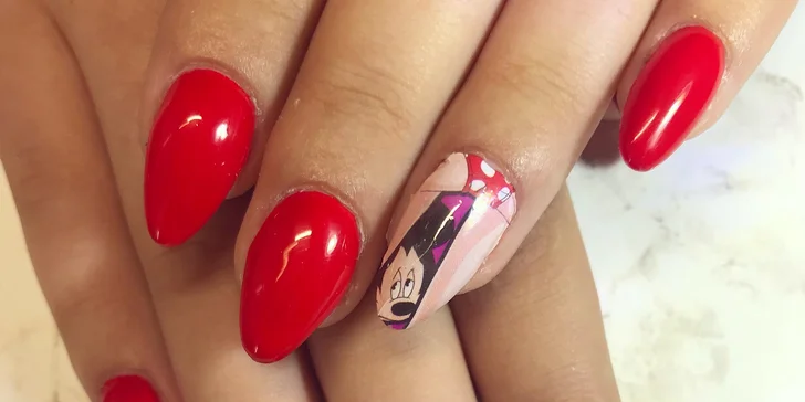 Profesionální gelová modeláž nehtů v Happy Hands Studiu