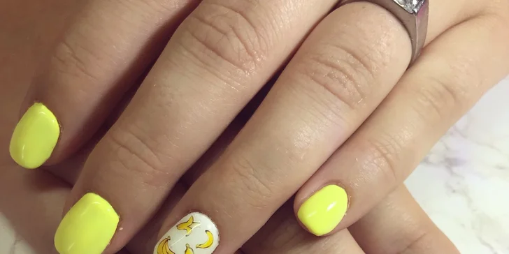 Profesionální gelová modeláž nehtů v Happy Hands Studiu