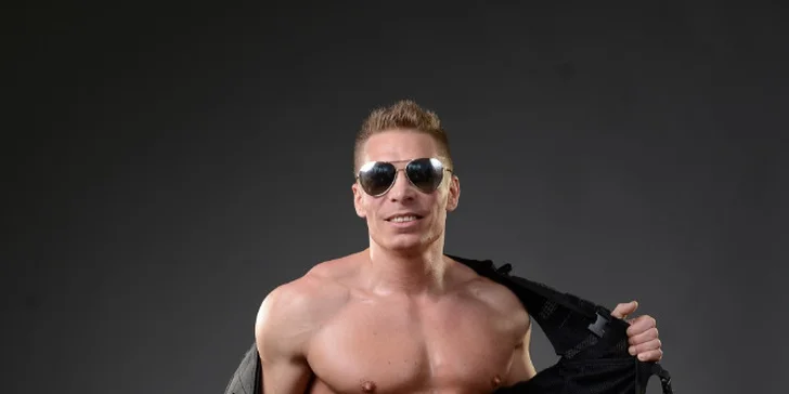 Žhavá striptýzová show pro dámy: vystoupení skupiny California Dreams