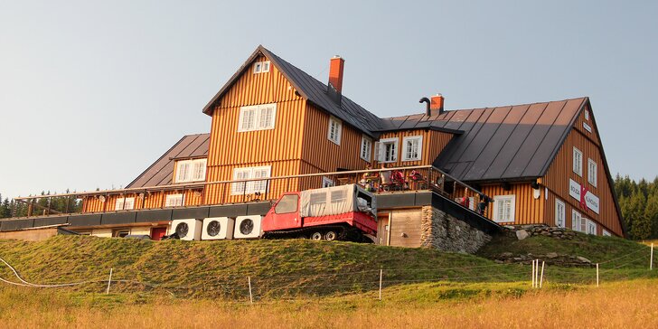 Dovolená v Krkonoších: pobyt na horské chatě s polopenzí pro páry i rodiny
