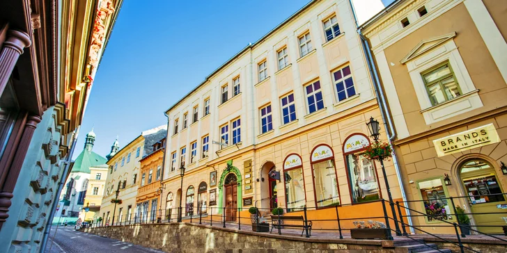 Romantika v Banské Štiavnici: galerijní ubytování a exkluzivní snídaně pro 2
