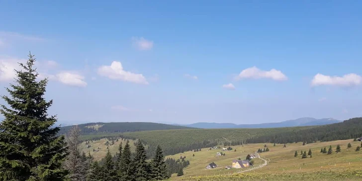 Dovolená v Krkonoších: pobyt na horské chatě s polopenzí pro páry i rodiny