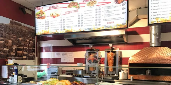 Zažeňte hlad: velký kebab v chlebu nebo v tortille i s pitím v centru Brna