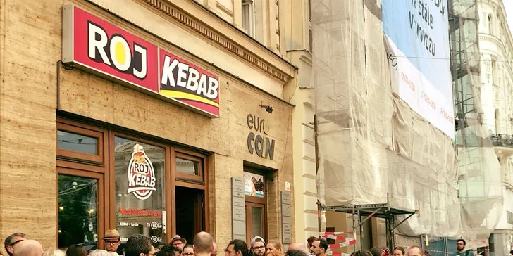 Zažeňte hlad: velký kebab v chlebu nebo v tortille i s pitím v centru Brna