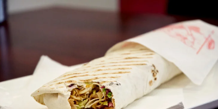 Zažeňte hlad: velký kebab v chlebu nebo v tortille i s pitím v centru Brna