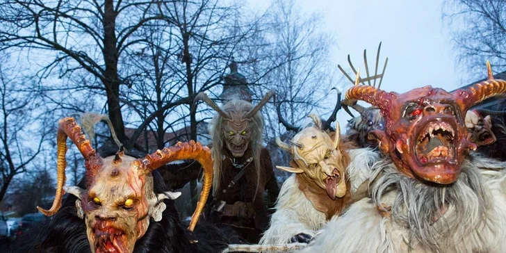 Výlet na vánoční trhy a průvod čertů do Retz, města v Dolním Rakousku
