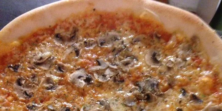 Vezměte partnera na dobré jídlo: pizza nebo pasta pro dva v centru Ostravy