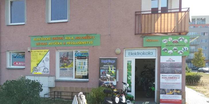 Zapůjčení elektrických dětských vozítek: 10, 30 minut i celý den