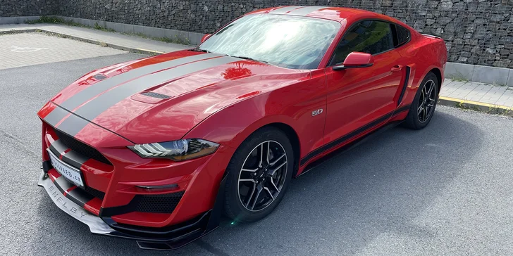 Zapůjčení Fordu Mustang GT Shelby paket na 6, 12 či 24 hodin
