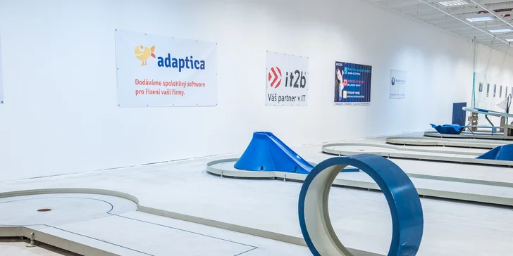 Povedená zábava pro celou rodinu: 90 minut hry minigolfu v OC Futurum