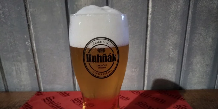 Dostaveníčko v Dostavníku: 2 piva ze široké nabídky nebo pivo a utopenec