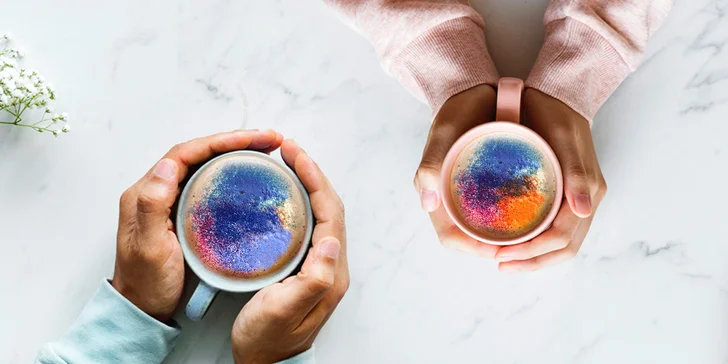 Dejte si superkávu: Cappuccino s posypem ze superpotravin pro 2 osoby