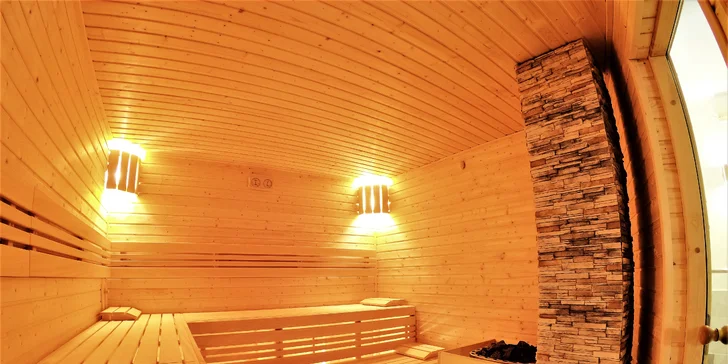Báječný relax v oblíbeném wellness centru Böhmova s masáží nebo nápoji