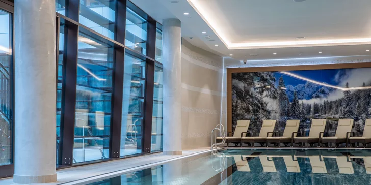 V hotelovom wellness centre natrafíte na 30-metrový vyhrievaný bazén