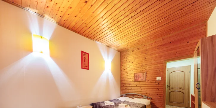 Některé pokoje mají i balkon nebo terasu. 