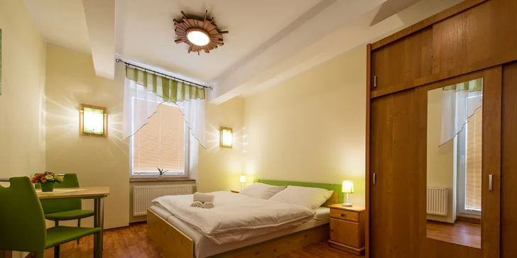Výlety i odpočinek ve Velké Lomnici: dovolená s wellness a stravou pro 2-6 osob