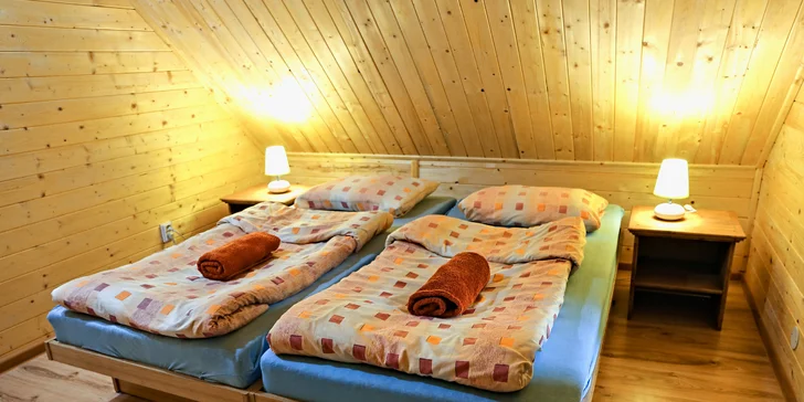 Až na vrcholky hor: pobyt až na 4 noci v dřevěném srubu s vlastní terasou