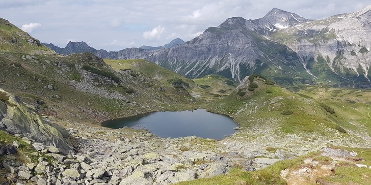 Jaro a léto v rakouských Alpách pro rodinu či partu přátel
