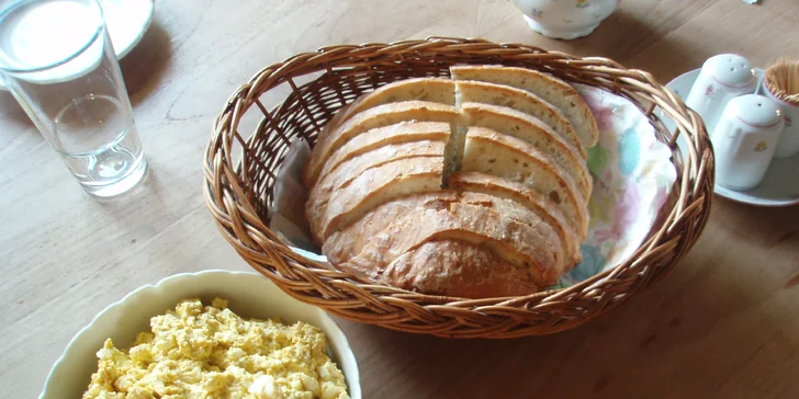 Pobyt na farmě se zvířaty na Broumovsku: polopenze z domácích surovin