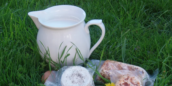 Pobyt na farmě se zvířaty na Broumovsku: polopenze z domácích surovin