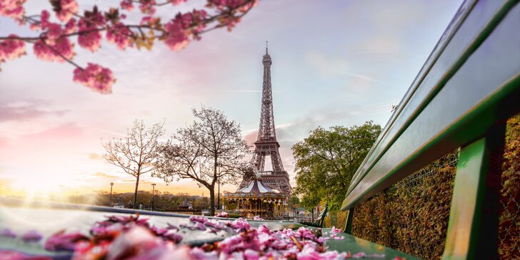 Podzimní či jarní Paříž: letenky, 3 noci v hotelu a průvodce pro malou skupinu