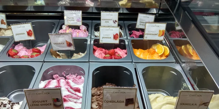 Kdybyste si chtěli pochutnat na něčem bez lepku a laktózy, mají tu i 5 druhů sorbetu. 