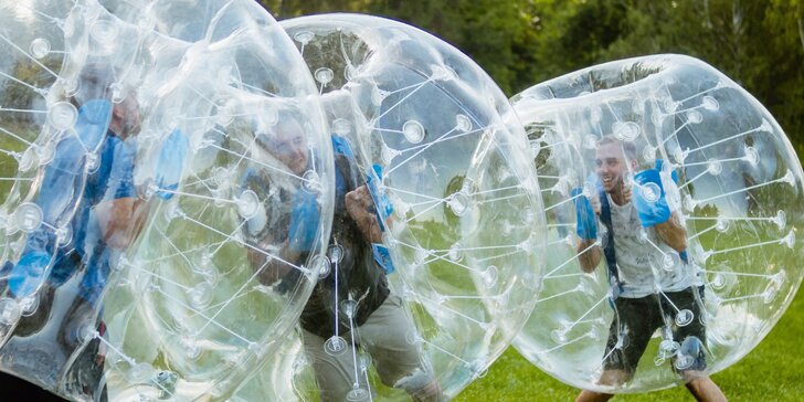 Pojďte se koulet: venkovní body zorbing i vykutálené minihry až pro 8 osob