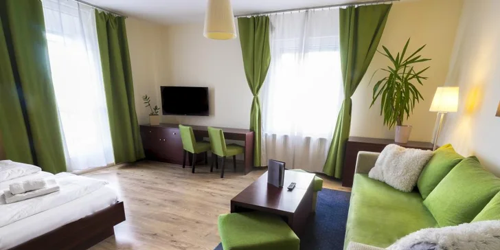 Relax v centru lázeňského města Rajecké Teplice s privátním wellness pro dva